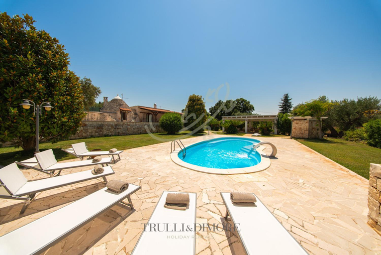 Sport & Beauty 2, TD Villa Luna Trulli with Large Pool, Bari
