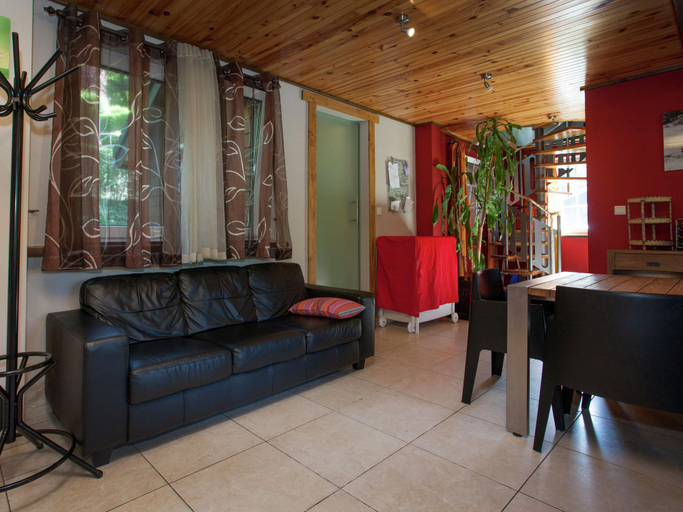 Others 5, Modern Chalet in Sougné-Remouchamps near Forest, Liège