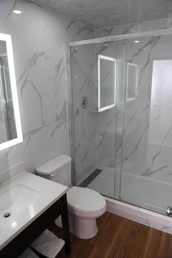 Bathroom 4, Americas Express Inn Rocky Mount, Nash
