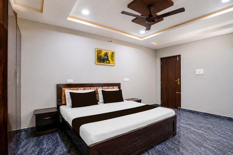 Room 5, Deluxe Room csn Grand Luxury Rooms, Nellore