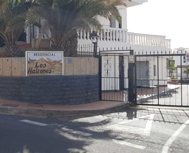 Exterior, Remarkable 2-bed House in Chayofa With Pool, Santa Cruz de Tenerife