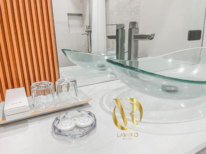 Bathroom 3, LAVERO SUITES, Kalibo