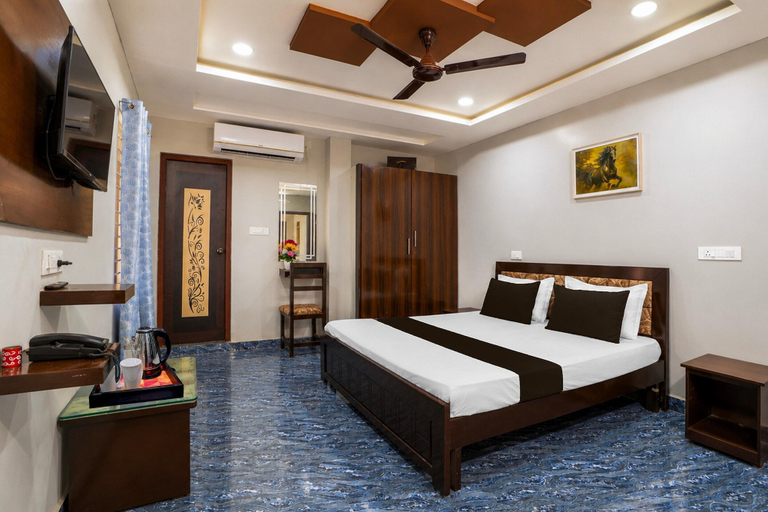 Room 4, Deluxe Room csn Grand Luxury Rooms, Nellore