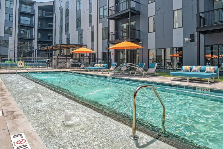 Sport & Beauty 2, CozySuites at Nulu, Jefferson