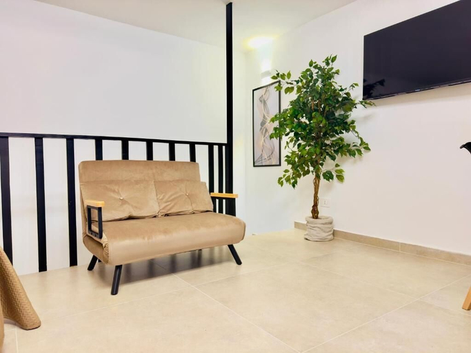 Living area 4, Nova Plebiscito, Napoli
