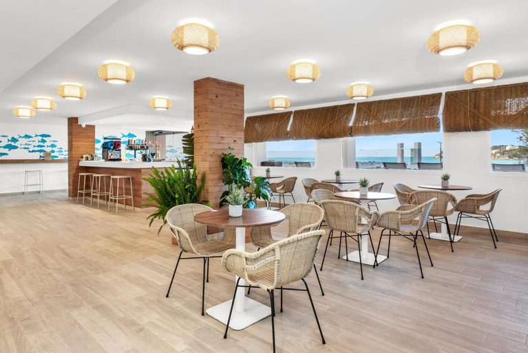 Food & Drinks 5, HSM Sandalo Beach, Baleares