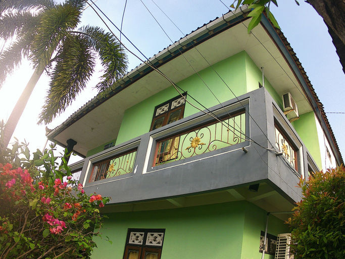 Primary image