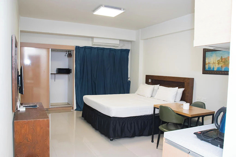 Bedroom 3, Aimor Condotel near SM City Clark, Angeles City