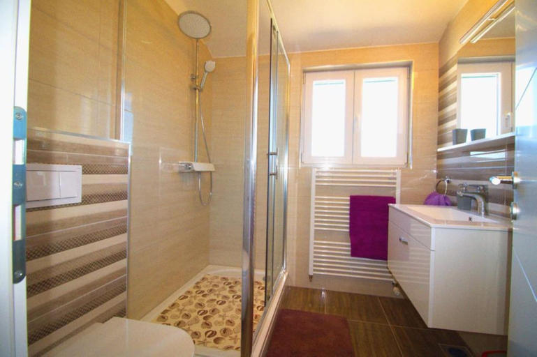 Bathroom, Apartment Rosana, Murter