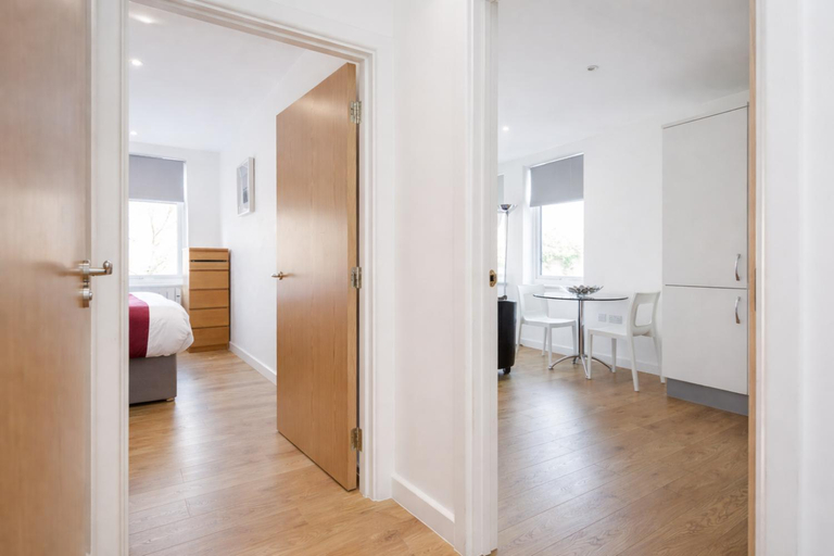 Bedroom, Roomspace Serviced Apartments - Swan House, Surrey
