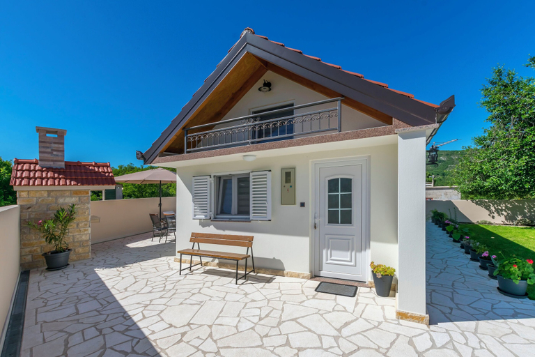 Building design 3, House Romance for two, Lovreć