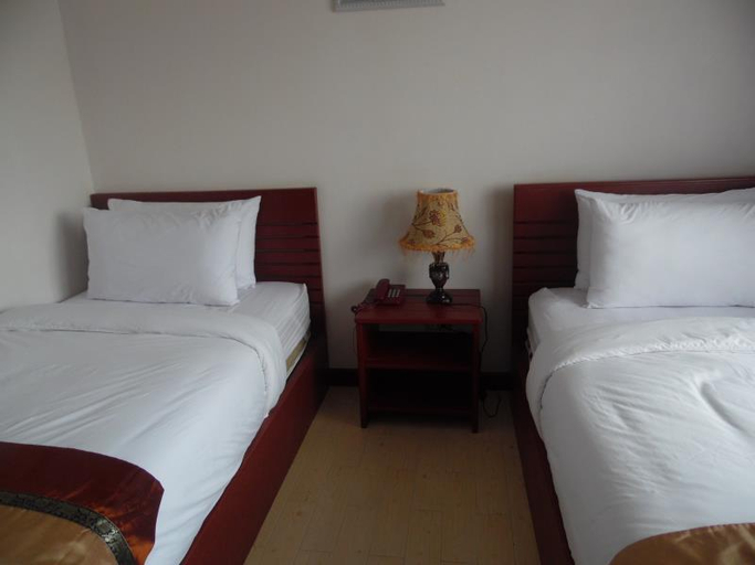 Bedroom 2, Hungheuang Hotel, Khanthabouly