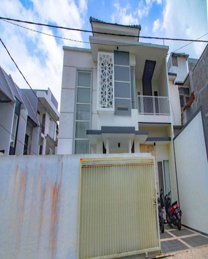Exterior, Cozzy Villa Azzalia, Malang