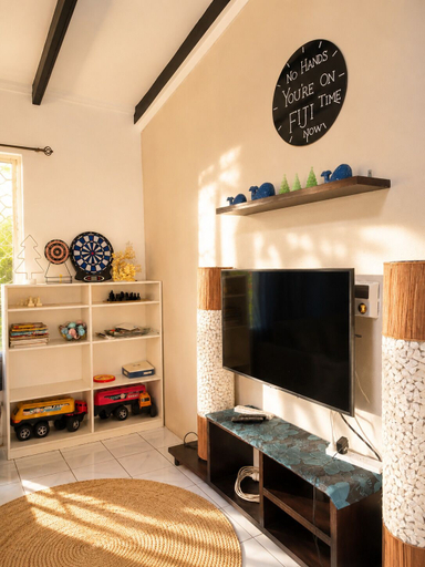 Children's area, Lovely 4 Bedroom Bountiful Home, Ba