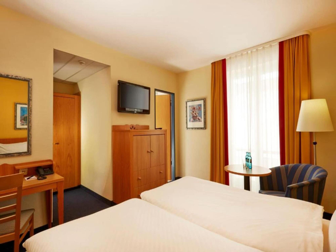 Bedroom 2, Sunday Hotel Friedrichroda & SPA, Gotha