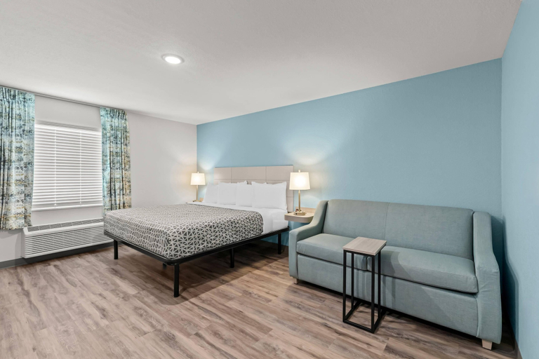 Room 3, WoodSpring Suites Atlanta Canton, Cherokee