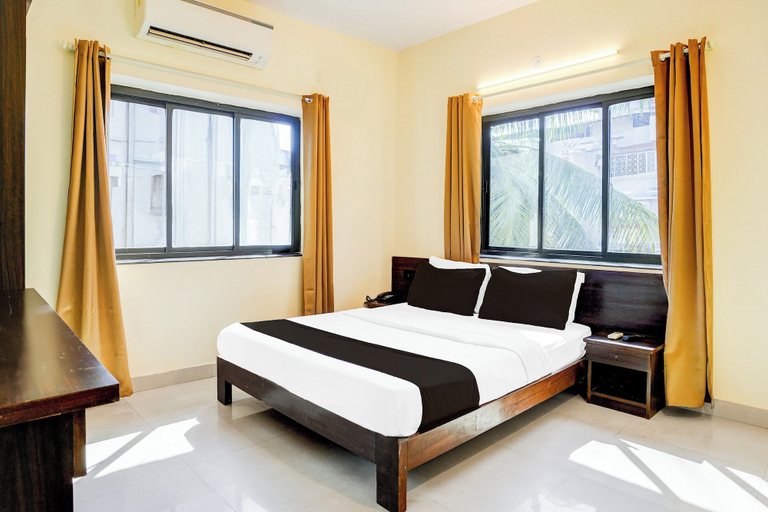 Room 2, Collection O Panjim Near Miramar Beach, North Goa