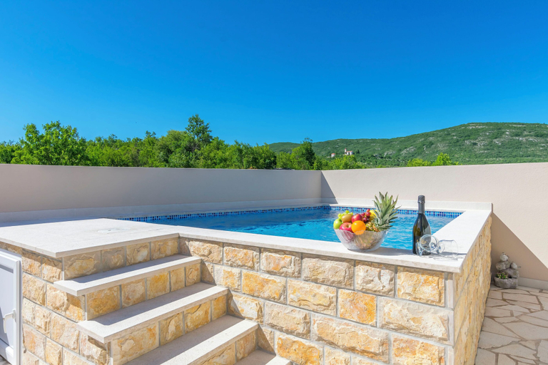 Outdoor pool 4, House Romance for two, Lovreć