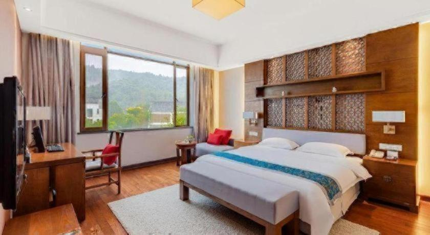 Bedroom 2, Wuxi Shanse Hotel, Chizhou