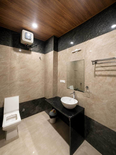 Bathroom, Royal Madhav Niwas, Udaipur