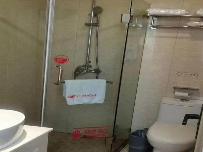 Bathroom 3, Shell Shanghai Baoshan District  Songbin Road Subway Station Hotel, Shanghai