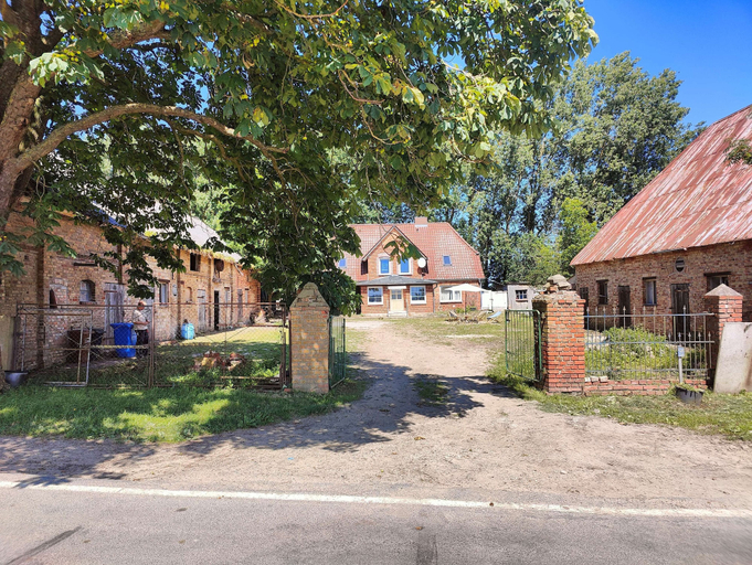 Exterior 3, alte Wiesenresidenz, Vorpommern-Rügen