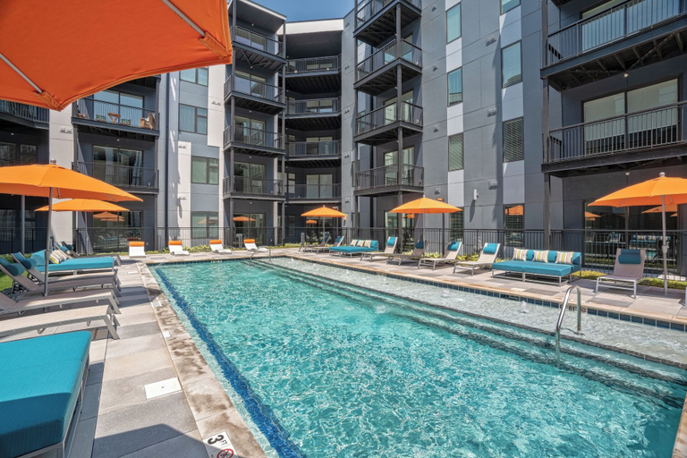 Sport & Beauty 2, CozySuites at Nulu, Jefferson