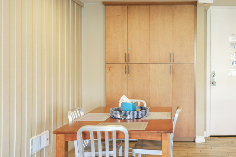 Room 3, Saphire Sands, San Diego