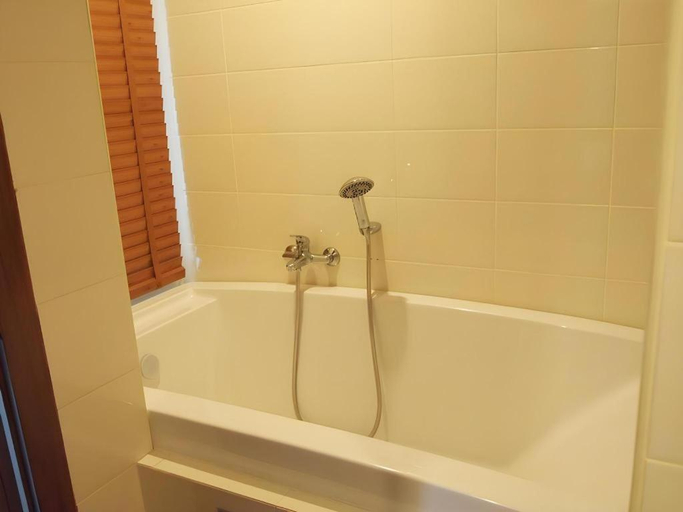 Bathroom 4, Phuket Ecozy Hotel, Phuket Island