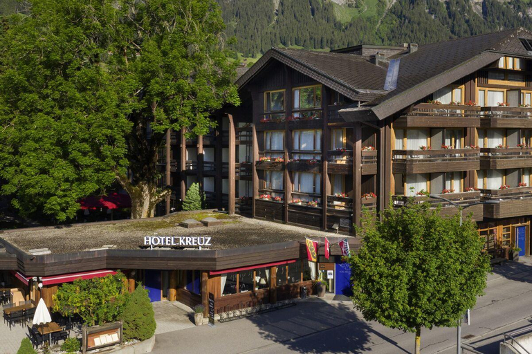 Exterior & Views 1, Hotel Kreuz Lenk, Obersimmental