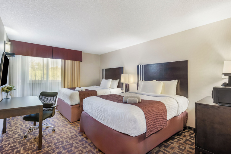 Bedroom 3, Days Inn by Wyndham Sylvan Lake, Division No. 8
