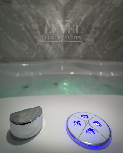 Bathroom 5, Level Luxury Suites, Belgrade