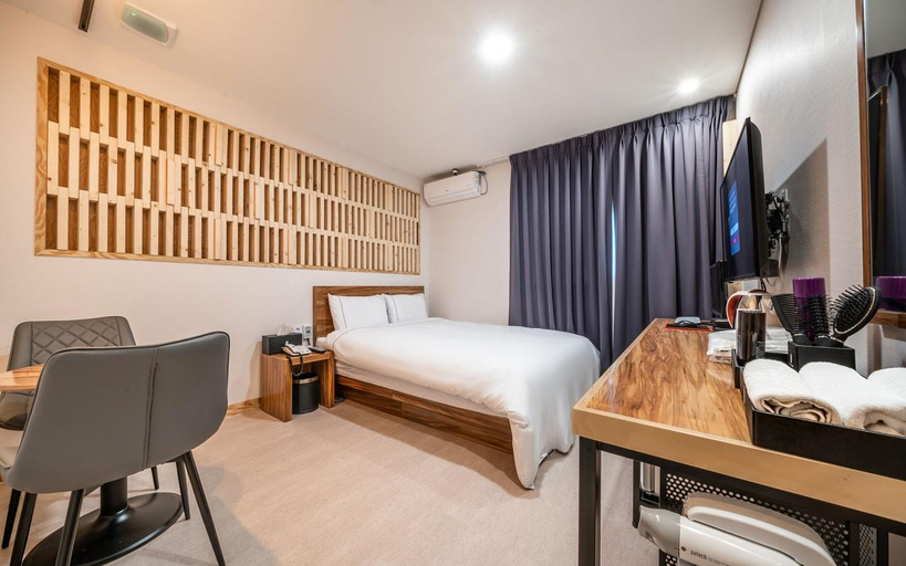 Bedroom 5, Wonju Ritz Carlton, Wonju