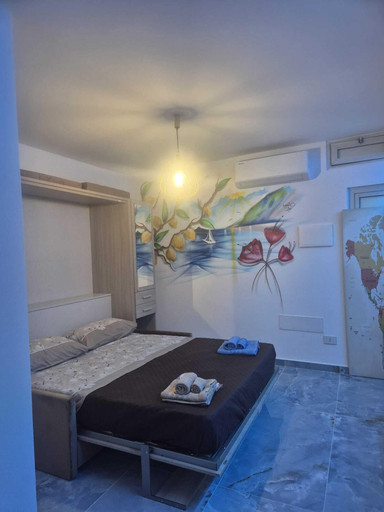 Room 4, Erminia Apartaments, Napoli