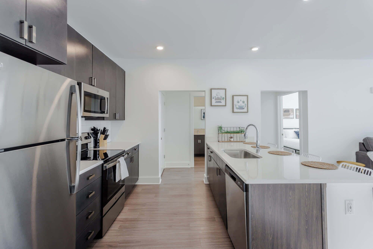 Private kitchen 3, CozySuites Artistry Cincinnati, Hamilton
