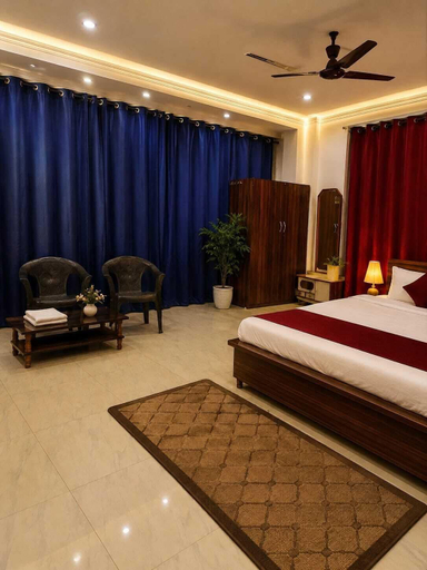 Room 4, Hotel GRG Bhavan Vrindavan, Mathura