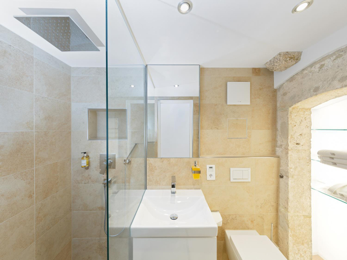 Bathroom 3, Domresidenz Regensburg, Regensburg
