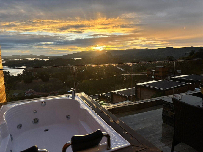 Sport & Beauty 5, MONTECIELO HOSTING GUATAPE, Peñol