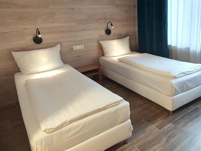 Bedroom 2, Hotel Rheingold, Düsseldorf