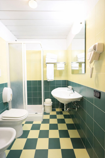 Bathroom 4, LVG Hotel Collection – Riz, Pavia