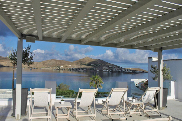 Food & Drinks 5, Parian Lithos Residence, South Aegean