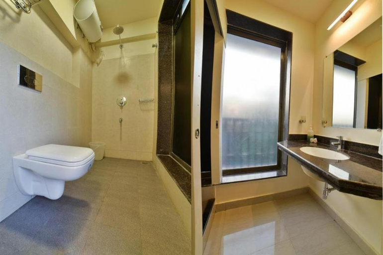 Bathroom 3, Palm Air by Goa Signature Stays, North Goa