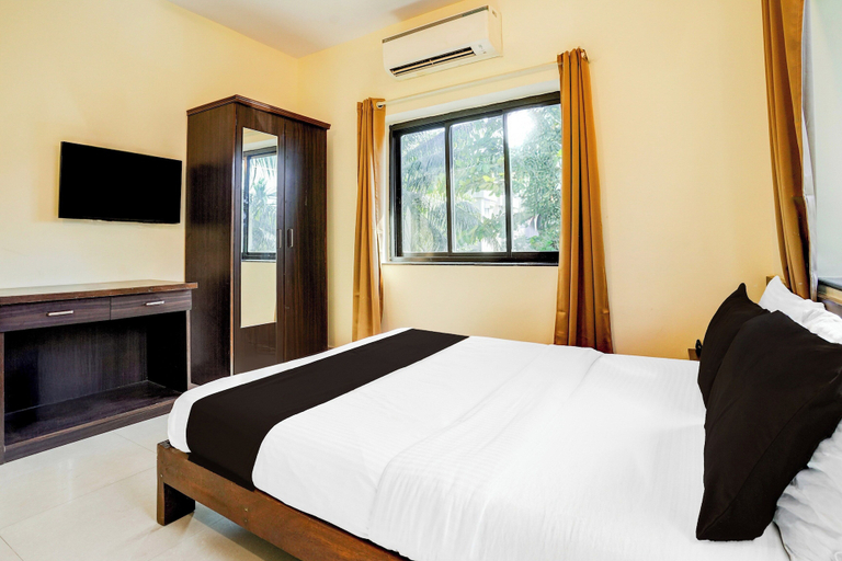 Room 3, Collection O Panjim Near Miramar Beach, North Goa