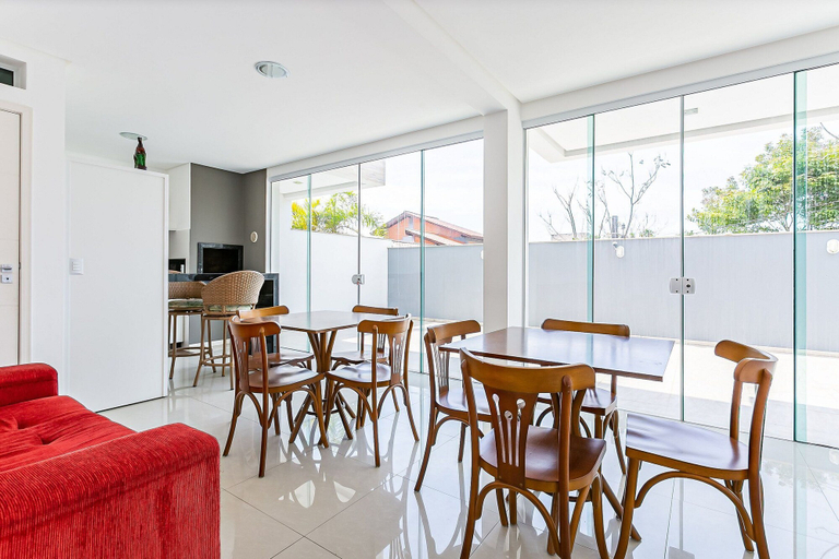 Dining 3, New Studio 900 m From Lagoa da Conceicao - Ecm204, Florianopolis