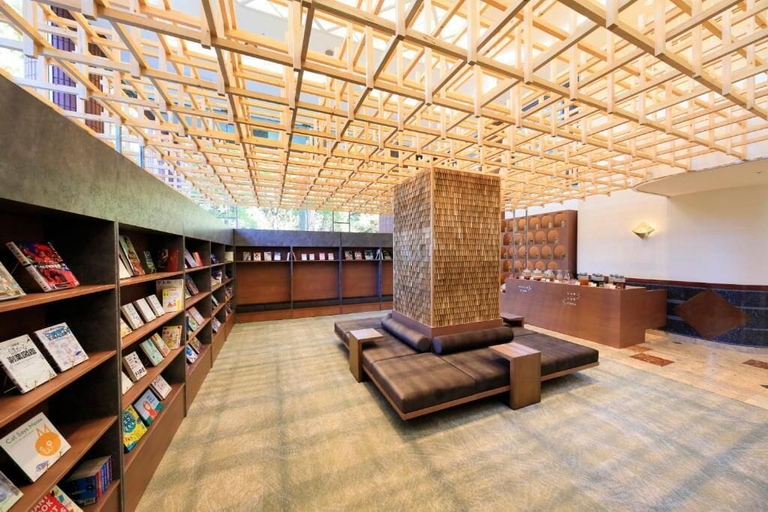Lobby 4, Yutorelo Echigoyuzawa, Minamiuonuma