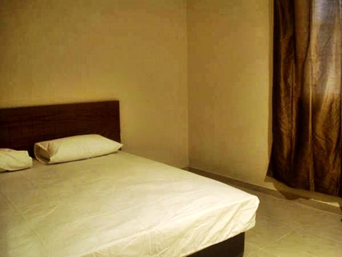 Bedroom 2, Red Tower Furnished Apartments