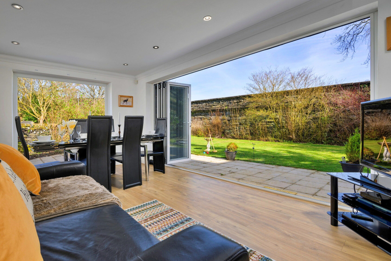Living room 4, Luxury Country Estate Near Largs, Conwy