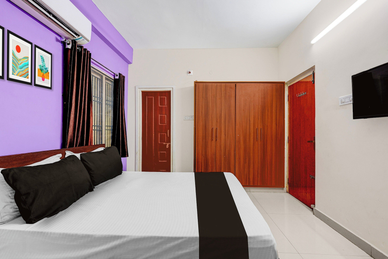 Room 4, CollectionO Guduvancheri Railway Station, Nellore