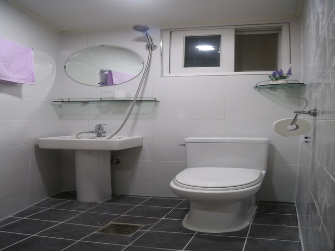 Bathroom, Guesthouse Soo, Jongno
