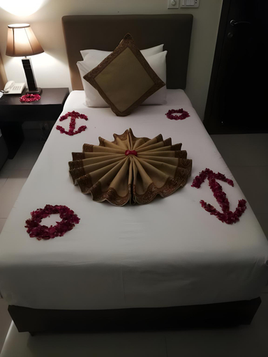 Bedroom 2, Kumail's Continental Hotel, Lahore